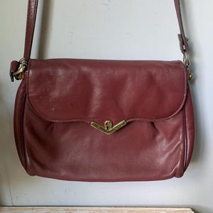 Vintage Etienne Aigner Shoulder Bag Mahogany Leather Handbag Gold Tone Hardware Magnetic Closure 18” Non Adjustable Skinny Strap