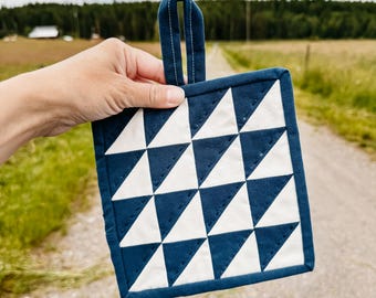 Potholder Pattern PDF for Beginner Gift Making, Quilted Kitchen Sewing Project