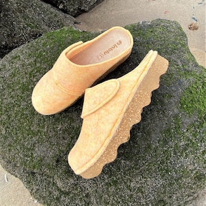 Womens Scandinavian Felt Clogs, Confetti Yellow/Peach Color, Boho-Style Slippers, Retro Indoor/Outdoor Shoes, Orthopedic Arch Support
