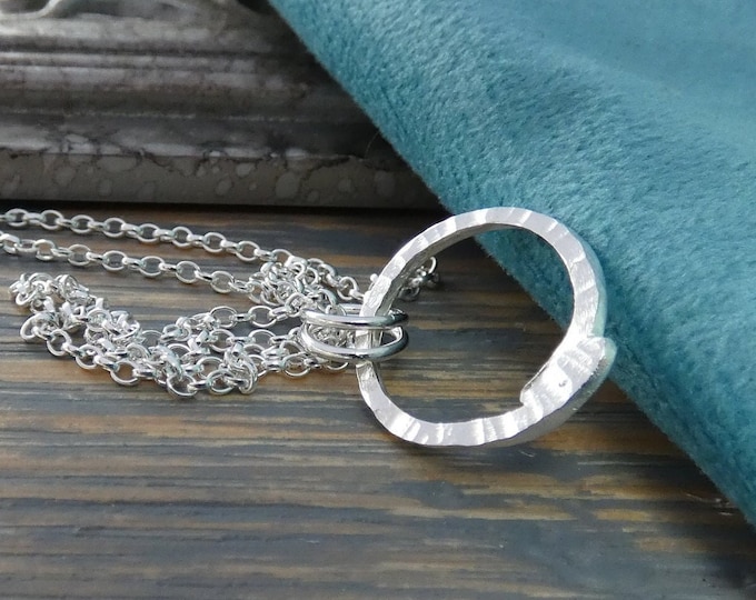 Small Circle Pendant Necklace, Minimalist Lightweight Dainty Hammered Solid Sterling Silver Circle Pendant Necklace, Silver Circle Necklace