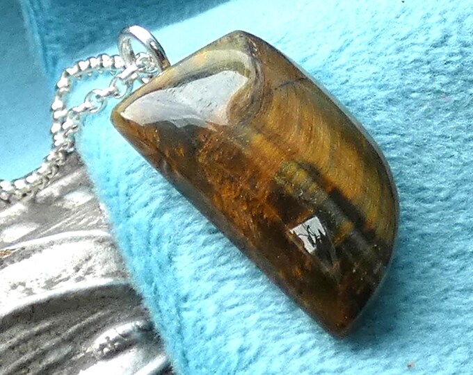 Sterling Silver Ring Pendant w Tiny Dainty Teardrop Tiger Eye Gemstone, Handcrafted Hammered Circle Pendant Necklace, Artisan Jewellery, UK