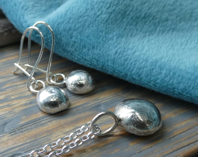 Solid Sterling Silver Minimalist Nugget Set, Minimalist Necklace and Earrings Set, Small Light Artisan Molten Silver Pebble Jewellery Set UK
