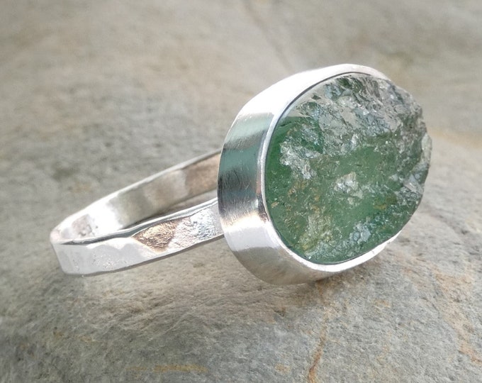 Large Green Aventurine Silver Ring, Beautiful Green Crystal Ring w Hammered Ring Shank, Big Oval Solid Silver Statement Ring w Green Stone