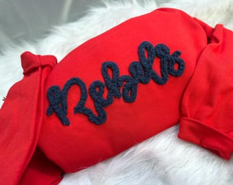 CUSTOM personalisierte GARN EMBROIDERED Sweatshirt Chenille Yarn Team Game Day Zahnrad Fuzzy Letters Kundenspezifische Team Spirit Shirts Trending Now