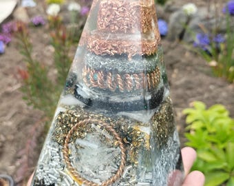 72* Prussian Orgonite pyramid - Power tower - Selenite