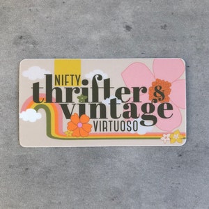 Décalcomanie autocollant en vinyle découpé - astucieux Thrifter et virtuose vintage - groovy gal pink orange - finition mate