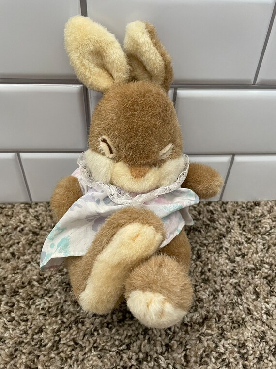 The Fabulous Planner Fluffy Bunny Keychain Light Brown