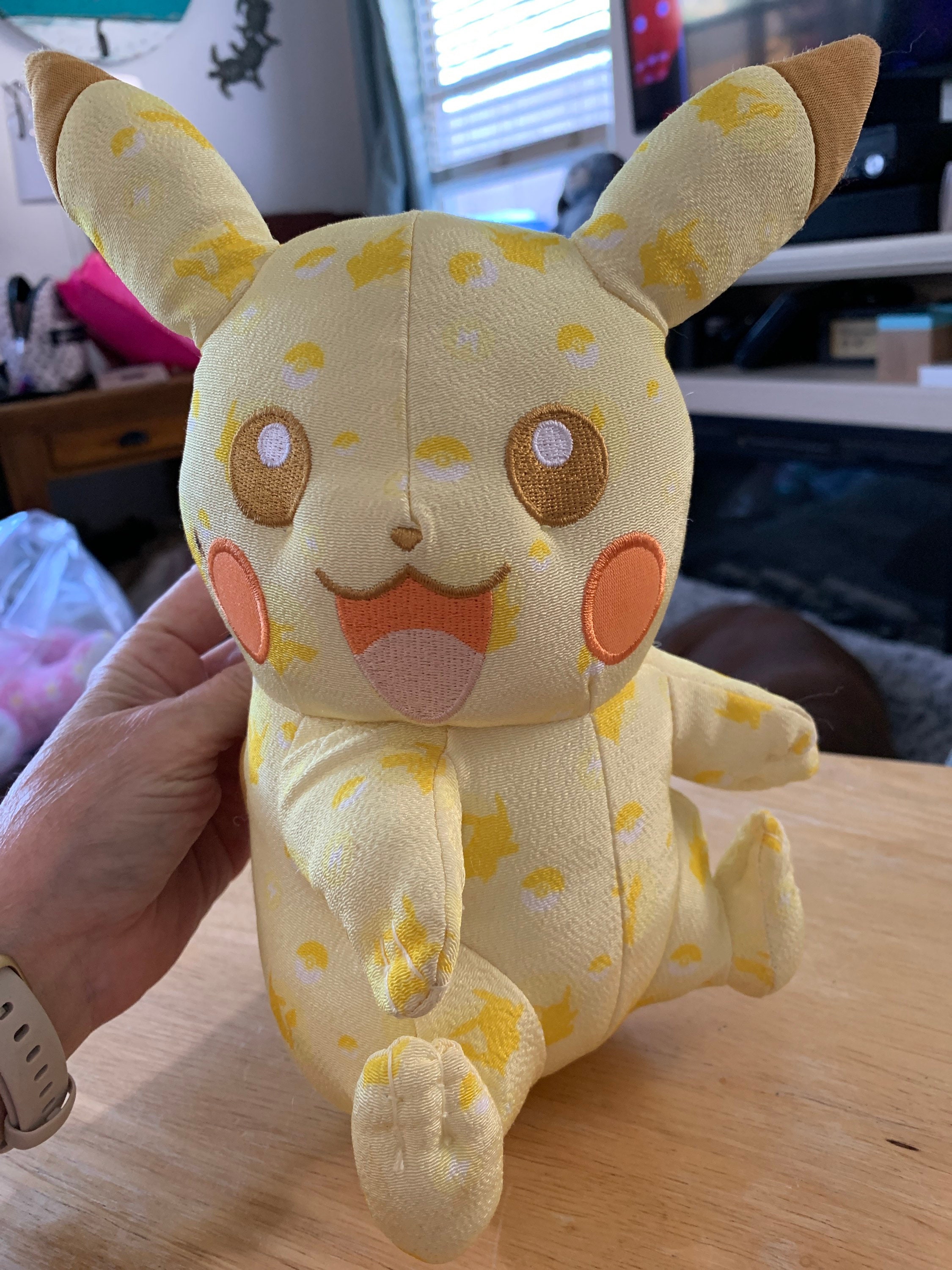 Peluche Pokemon - Pikachu Dodo 20cm - Tomy