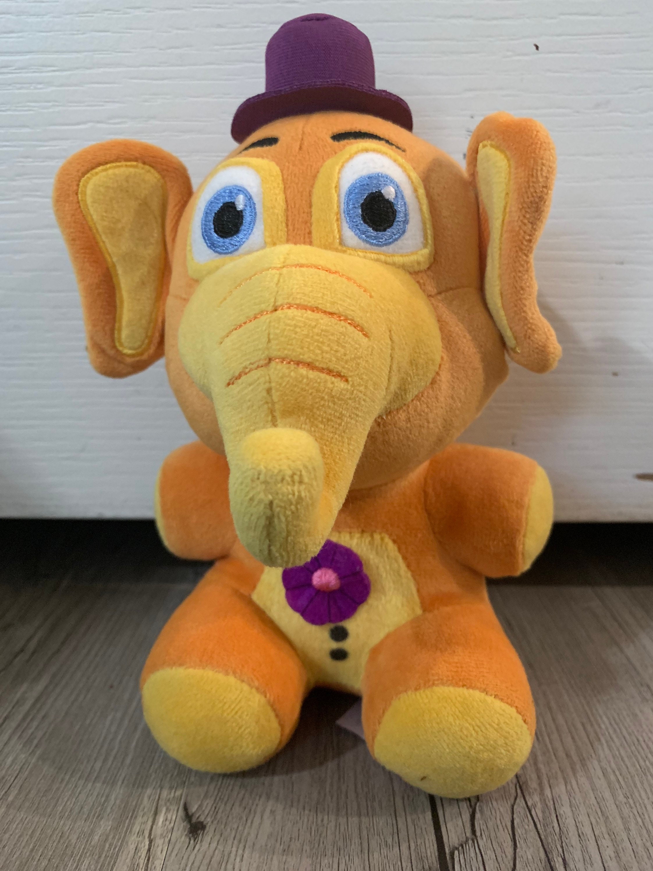 FNAF Five Nights At Freddy´s Orville elephant 9 animatronics mexican toy  figure