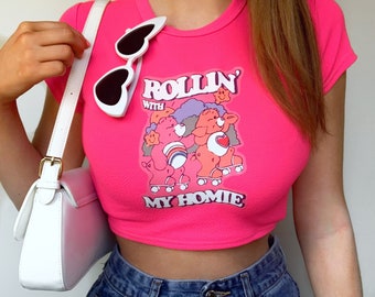 cute graphic crop tops