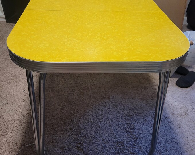 Vintage Yellow and Silver Formica Table - Excellent Condition - Etsy