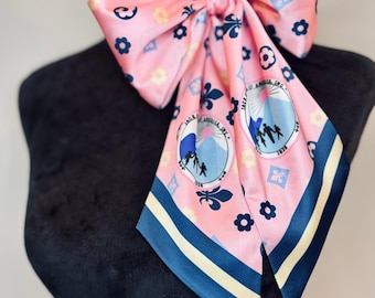 JJOA Pink High Fashion Fleur de Lis Purse Tie/Short Neck Scarf