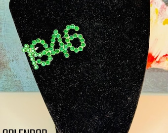 The LINKS Dark Emerald Green 1946 Rhinestone pin