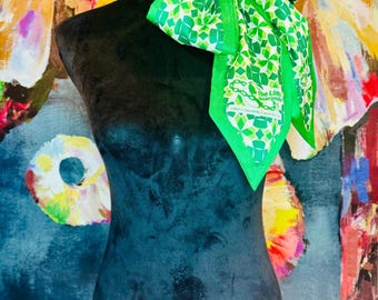 LINKS Green Geometric Print SATINY Tie Scarf/Stole