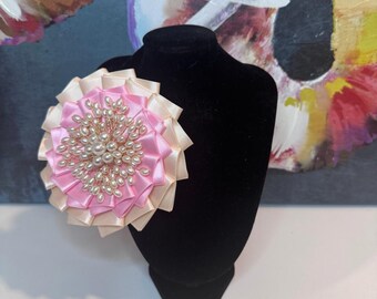 JJOA Pink and Ivory Flower Brooch with Abstract Pearl Center - Jack and Jill of America