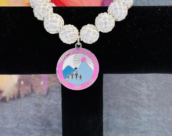 JJOA White Sparkle Bead Bracelet with Color Seal JJ Logo Charm - Jack and Jill of America