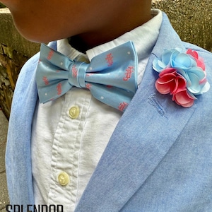 Jack and Jill of America Men’s Light Pink and Light Blue Flower Lapel Brooch