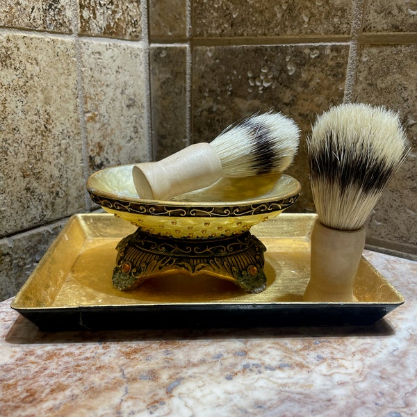 Gentleman's Shaving Brush ( Buy 1 take 1) !   Boar's Hair Bristles for a Close Shave