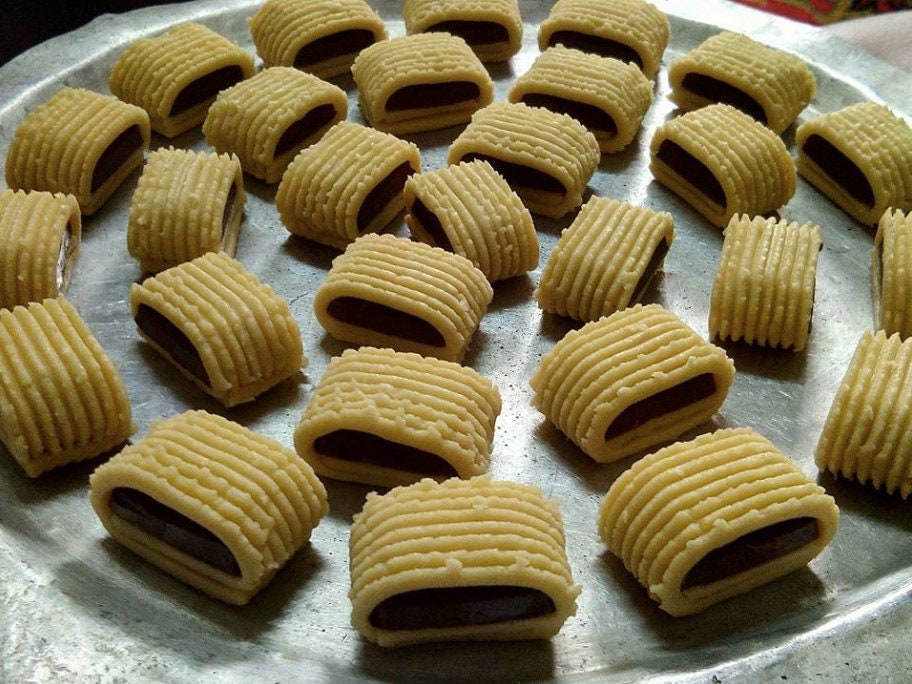 2 X Pineapple Jam / Chocolate Tart/ Cookies Nastar Plunger/ Etsy UK