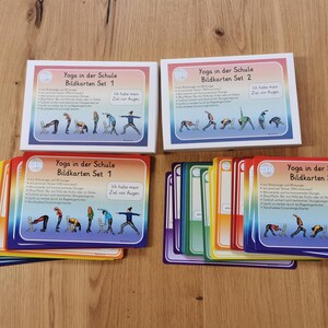 2 Sets mit Yogakarten für die Schule