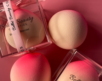 Blossom Blender // ombré blender // beauty blender // super soft beauty blender // make up blender // flawless make up // latex free sponge