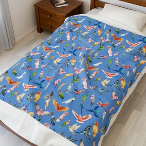 Colorful Bird Velveteen Plush Blanket, Cozy Home Decor, Gift for Bird Lovers, Warm Throw, Bright Nursery Accent, Perfect for Picnics