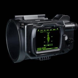 Fallout PipBoy 3000 MK V　ピップボーイ Fallout Pip-Boy 3000 Mk V Die-Cast Replica | SportsDirect