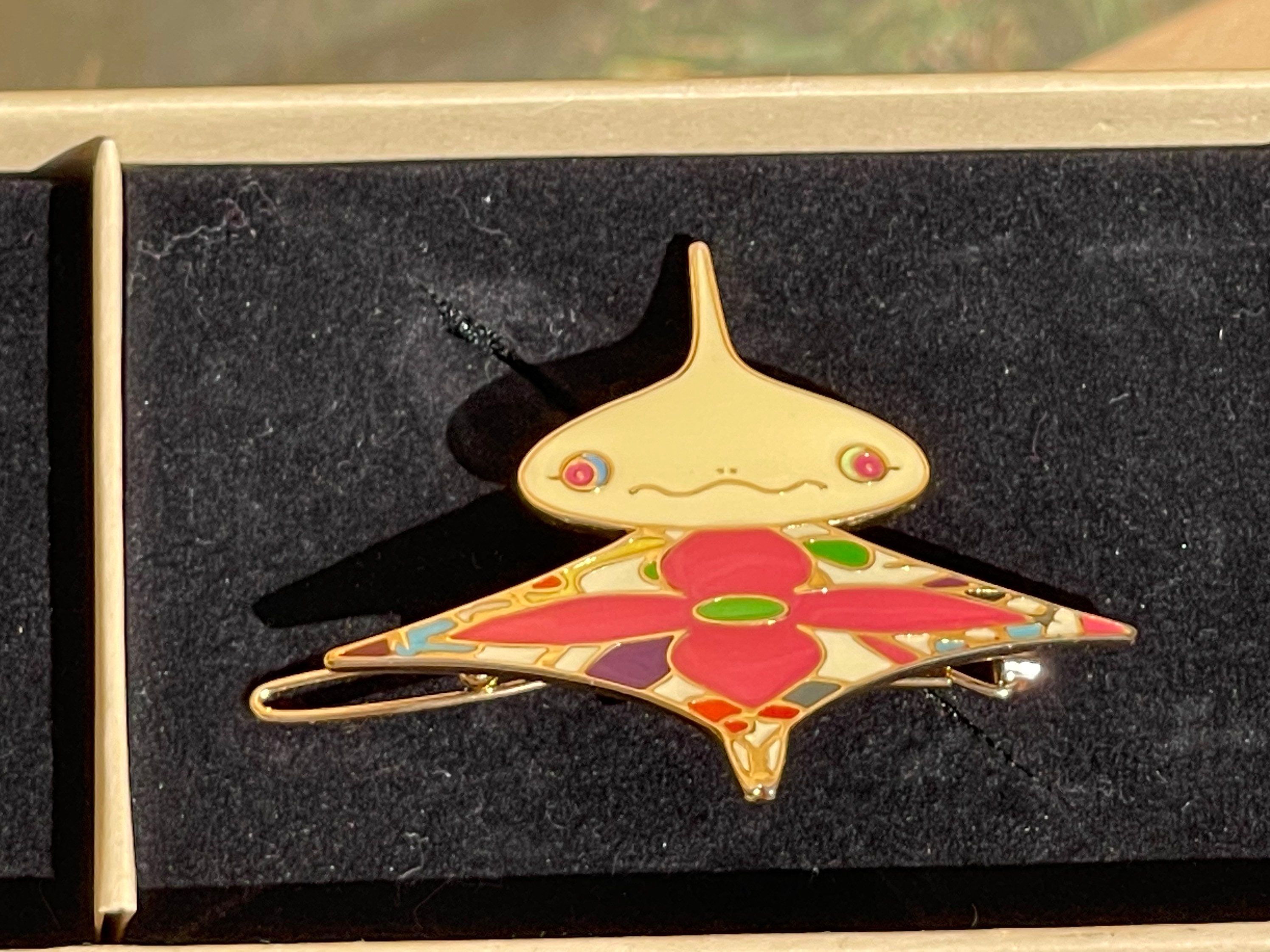 Louis Vuitton Takashi Murakami Hair Barretts Hair Clips  display picture 3