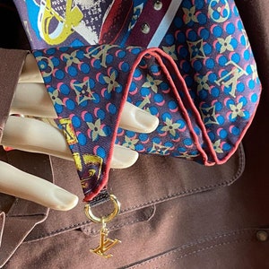 Louis Vuitton scarf silk foulard LV charm silk soie