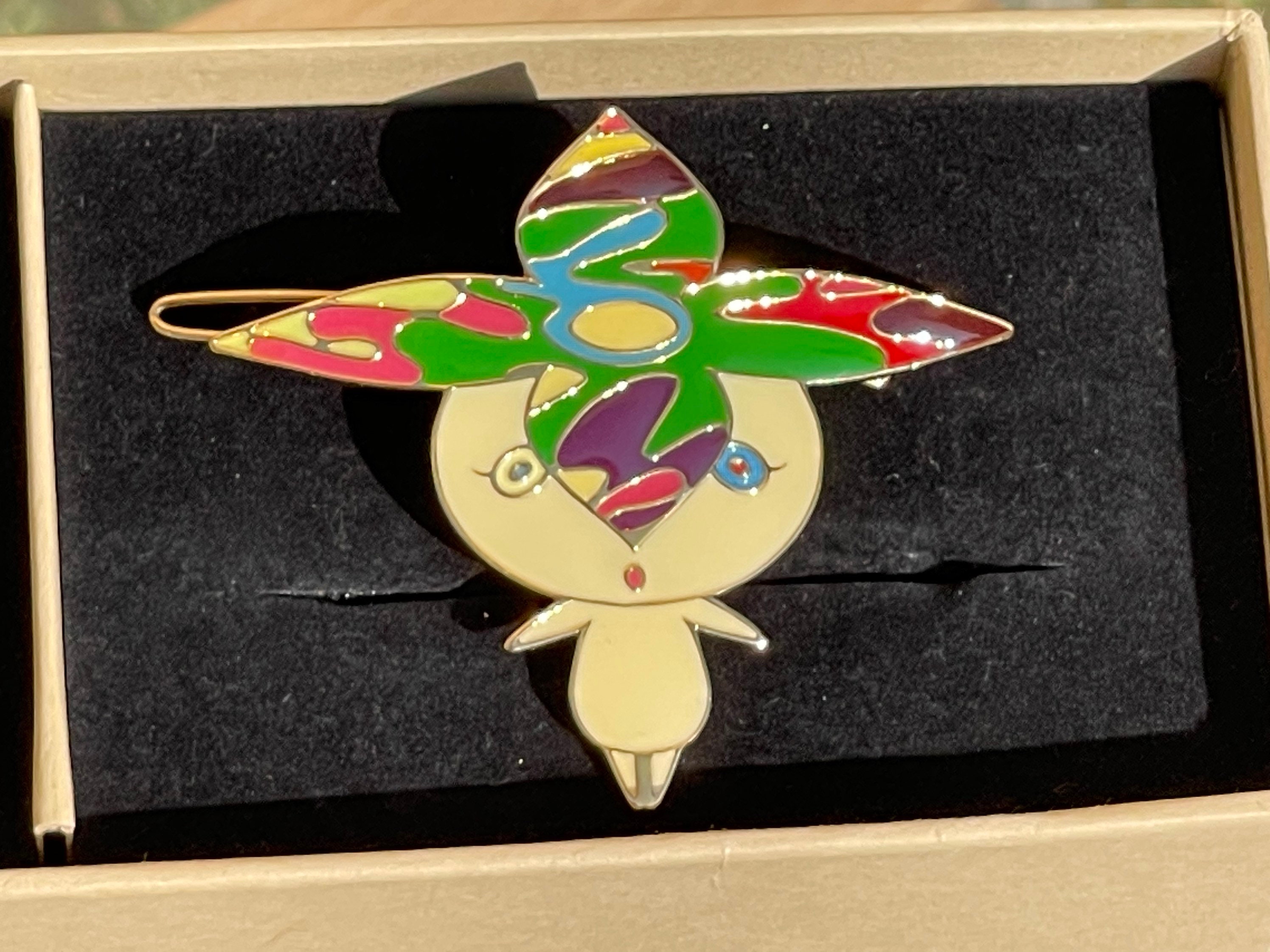 Louis Vuitton Takashi Murakami Hair Barretts Hair Clips  display picture 3