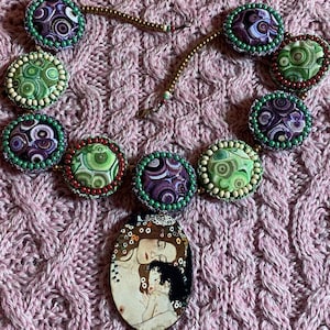 Necklace Portrait Mother with Child