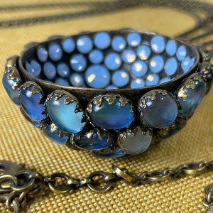 Konplott Miranda Konstandinidou Orquídea Híbrido Colar longo pesado excepcional azul fileira dupla longo Designer Alemão Especial