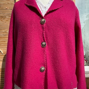 Country house jacket traditional strawberry red autumn decorative eye-catcher