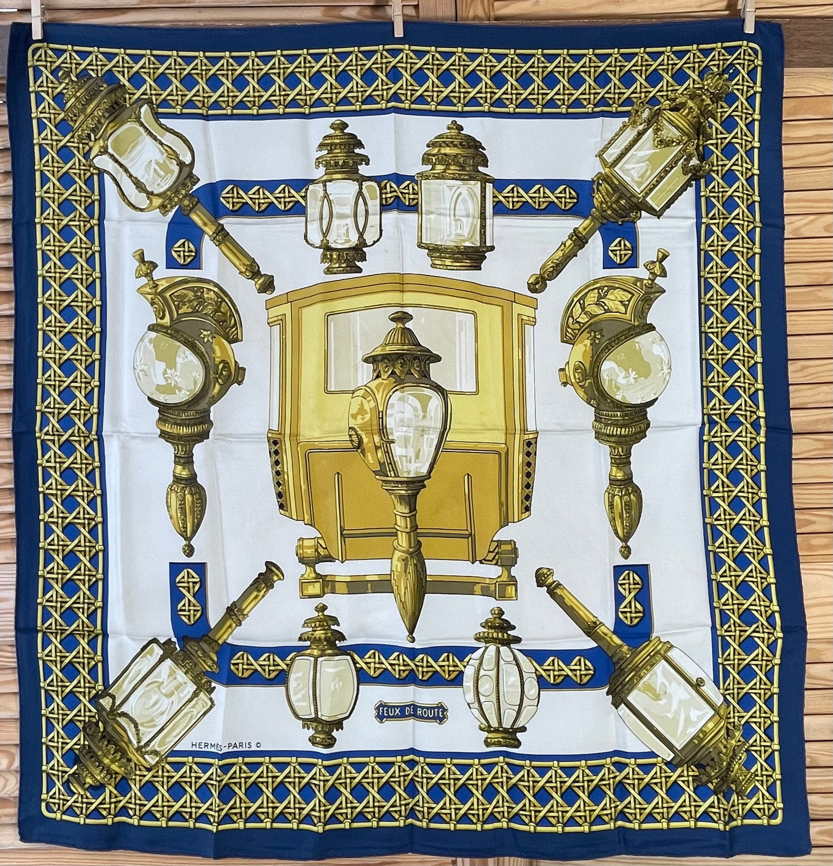 Carré Hermès Vintage "Feux De L'Automne" - 100% Soie - Multicouleur - État Comme Neuf