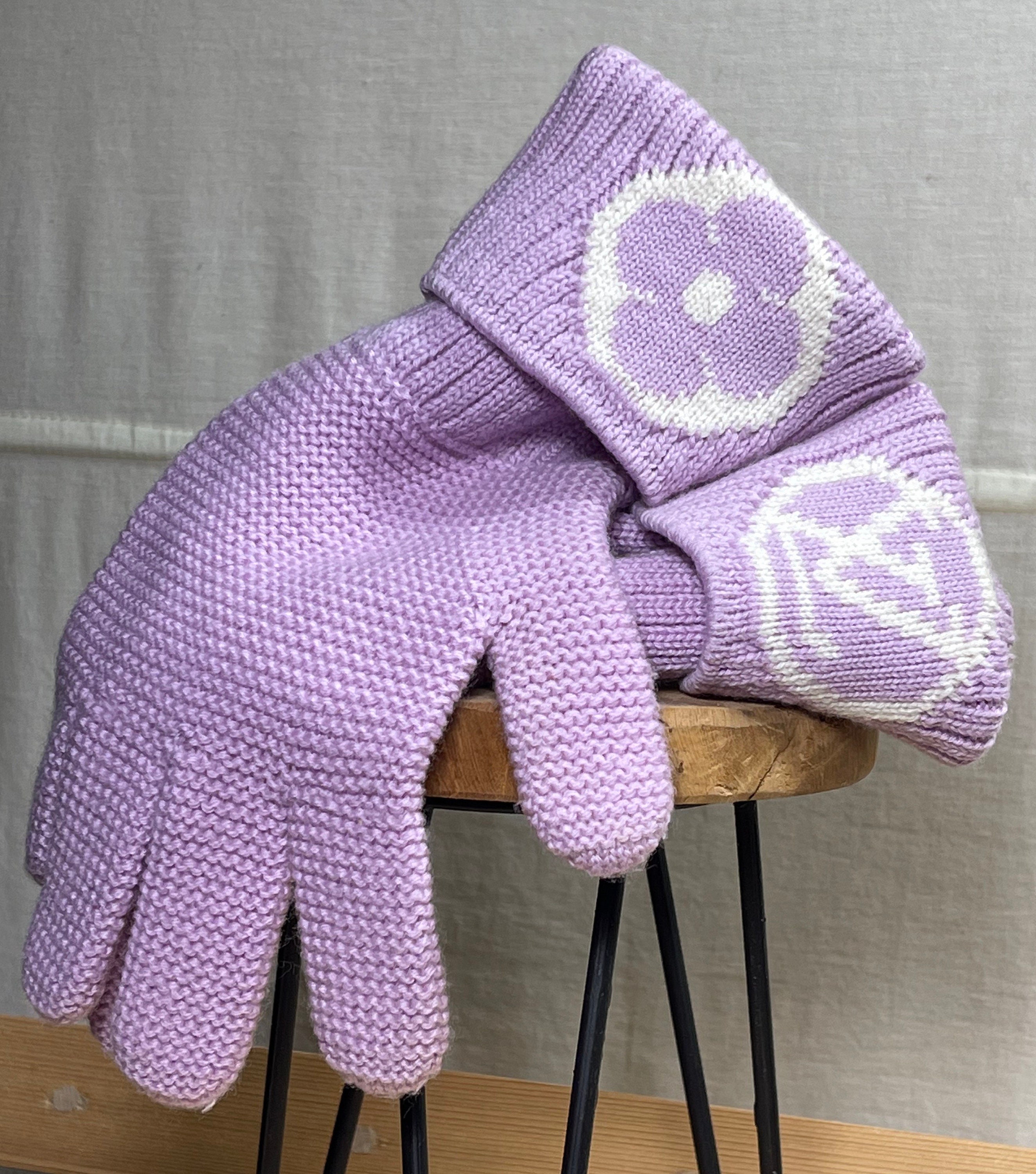 Louis Vuitton Gloves Rose Knitted Glove Monogram Extravagant
