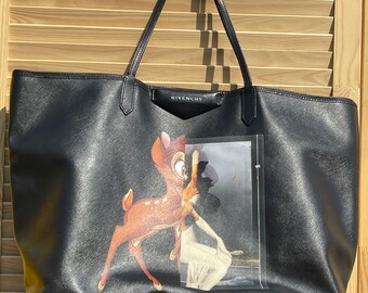 バッグ GIVENCHY Antigona Bambi pochette bag Givenchy Black Textured Coated Canvas Bambi Print Zip