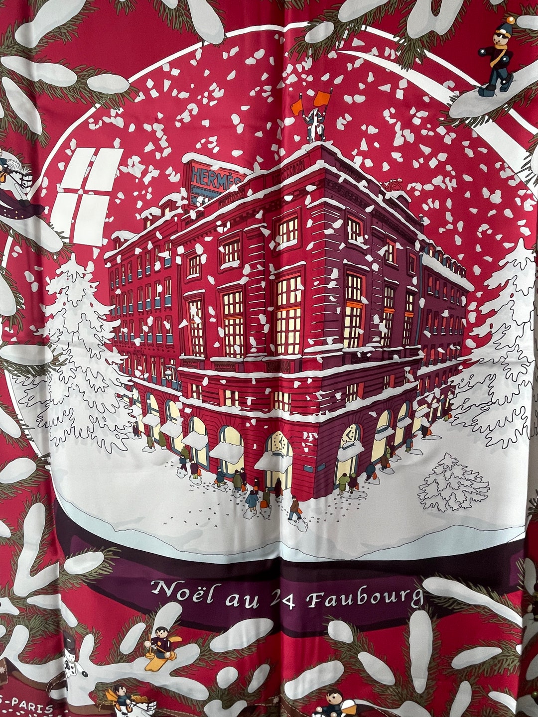 Hermès Saronno プレート 赤白 Hermes Red and White Silk 40 Square Scarf – THE PURSE AFFAIR