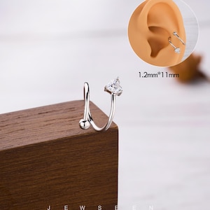 16g Silver Twisted Cartilage Earrings Heart Gem Twisted Barbell Earring/Helix Earring/Cartilage Piercing/Hypoallergenic Dainty Stud