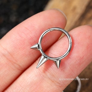 16G G23 Titanium Hinged Septum Ring/Triple Spikes Septum Clicker/Hinged Hoop/Daith Earring/Cartilage/Helix/Tragus Piercing/Hinged Nose Ring