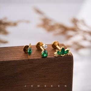 3pcs Titanium Flat Back Earrings, 16G 8mm Gold Green Emerald & Clear CZ, Threadless Push Pin Cartilage Set, Helix Tragus Jewelry
