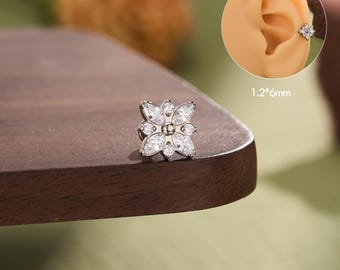 Flower Stud Earrings, Medusa Piercing, Flat Piercing, Flat Earrings, Star Stud