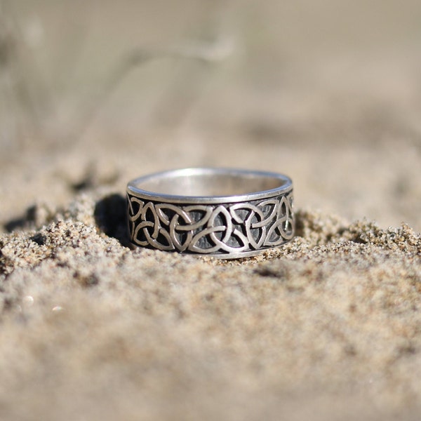 Triquetra-Allianzring. Männerring. Unisex-Ring. Ring aus 925er Silber. Biker-Ring. Keltischer Ring. Druidenring. Wicca-Ring