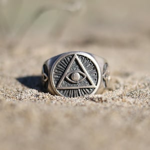 Eye of Providence Ring. Mason ring. Male ring. Man ring. 925 silver. mason signet. Iluminatti ring. All seeing eye ring. Men's ring.