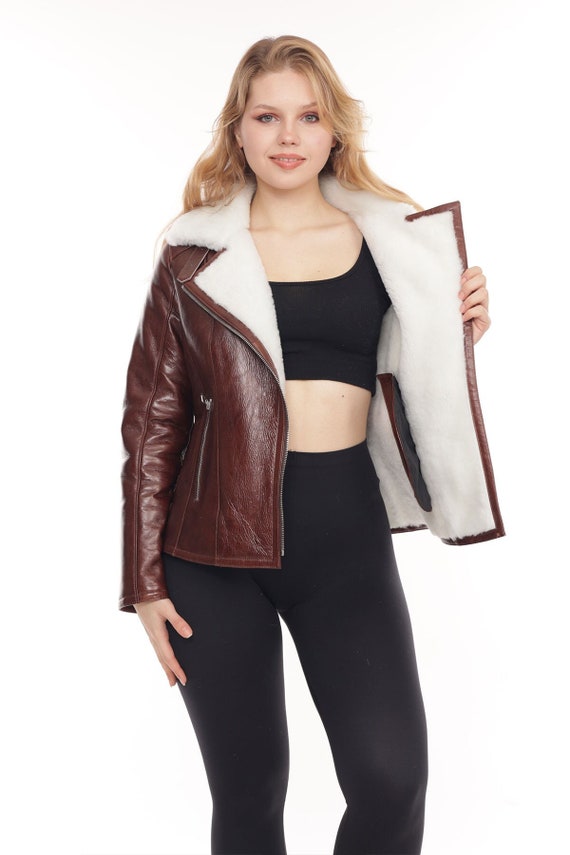 本物の毛皮を使用したブラウンレザージャケット、レディースレーサー