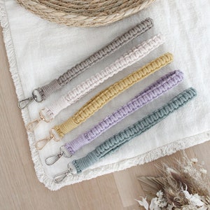 Macrame keychain / long keychain / short cell phone chain / pendant for bag