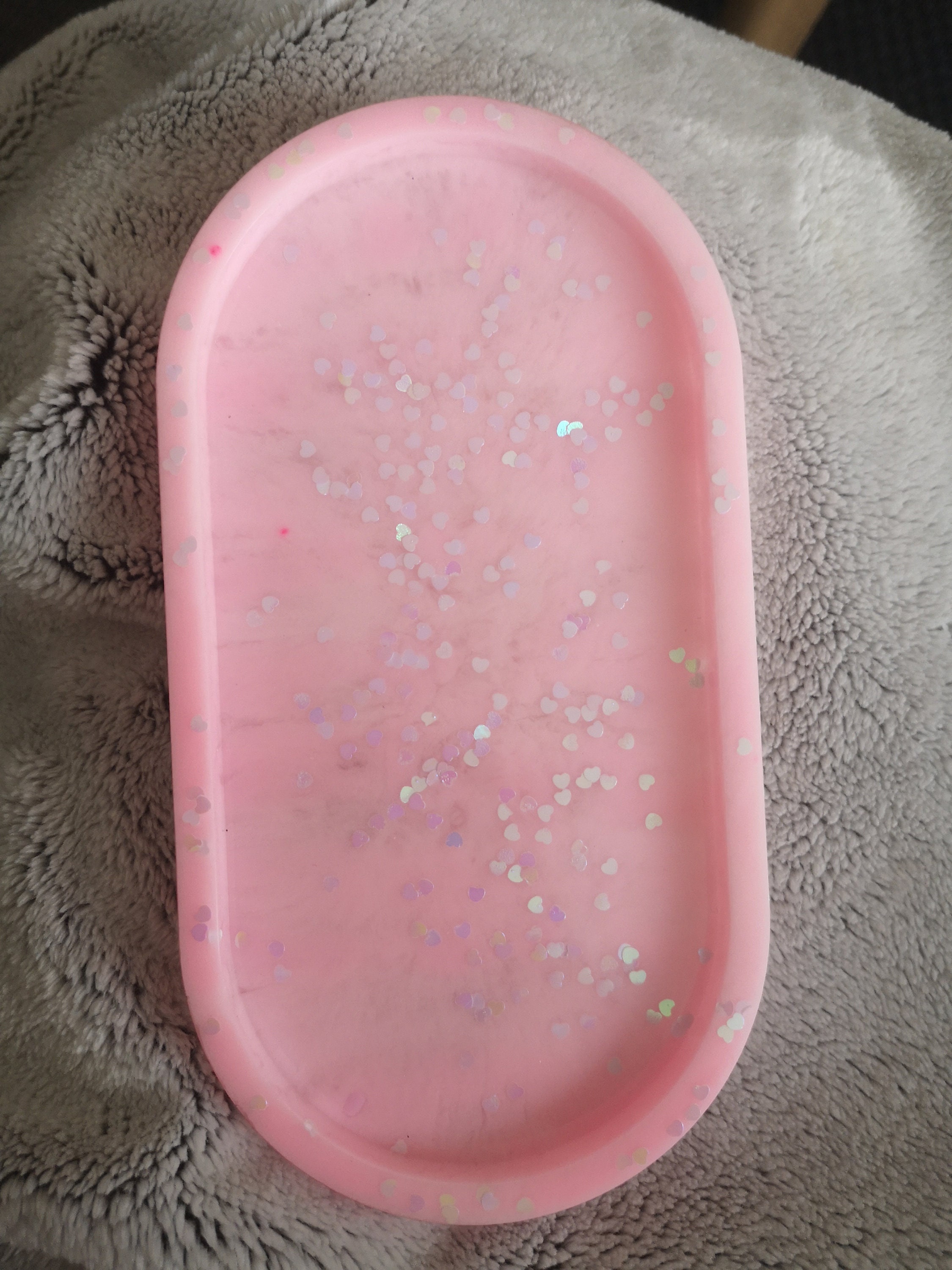 Petit Plateau Ovale en Résine avec Paillettes Petit Coeur, Phosphorescent