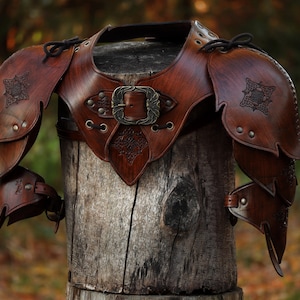 Wardancer Pauldrons Set Gorget Armor Set Leather Handmade, Larp costume - Customization