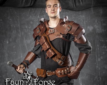 Ranger Armor set, Pauldrons  withc Gorget, Bandolier, Gauntlets, utility belt, bunch of purses.