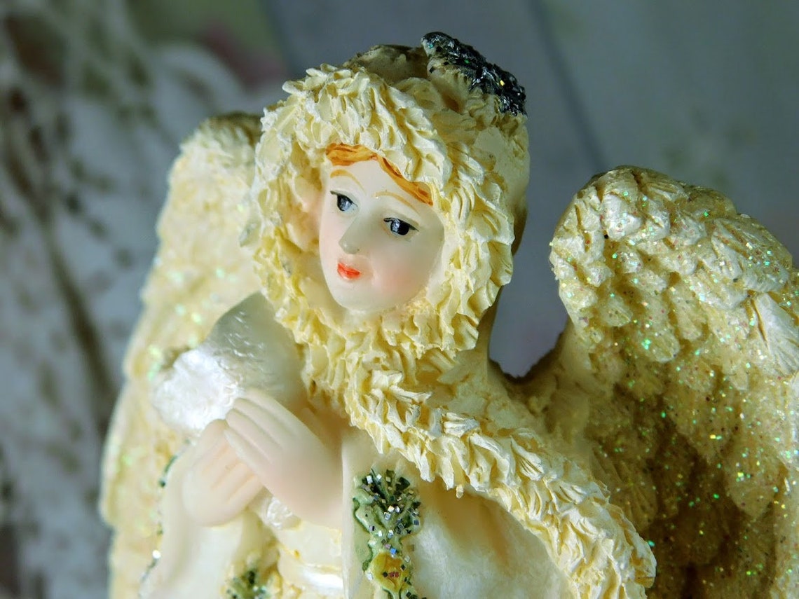Small Angel Figurine in Sculpted Resin Vintage Sparkling Etsy