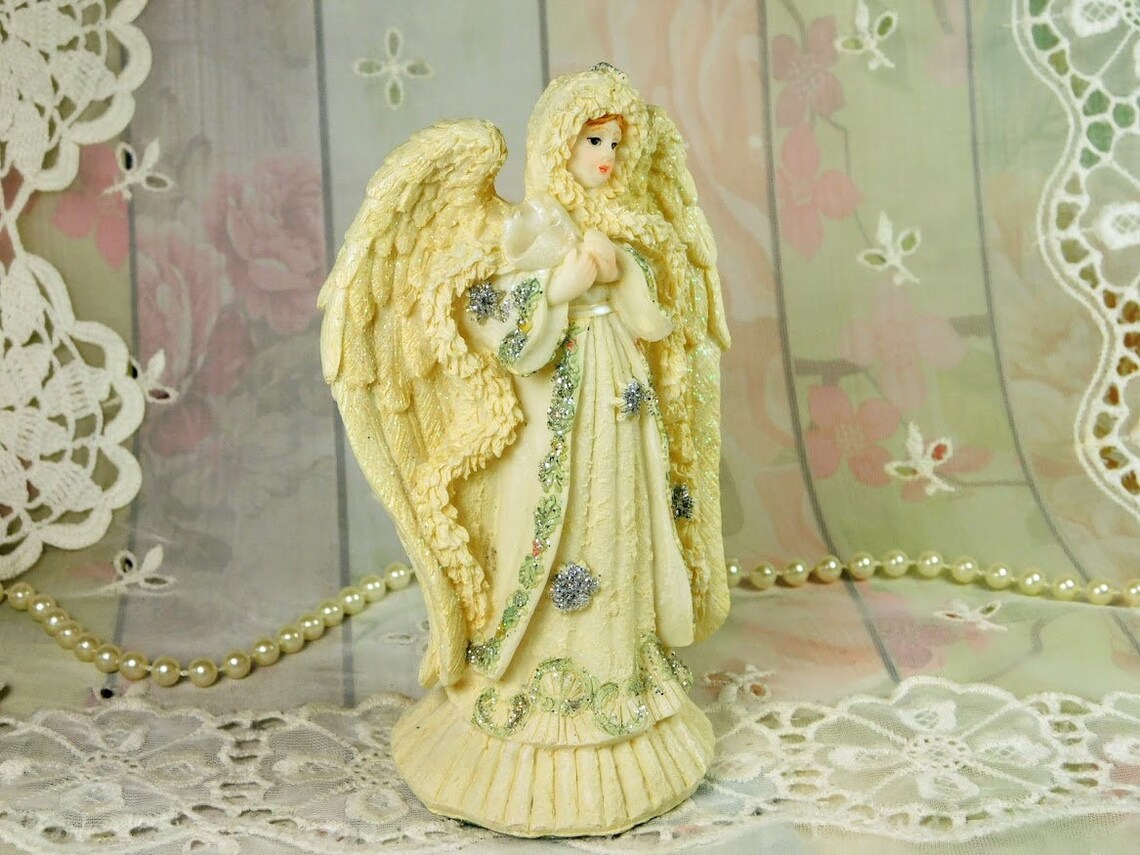 Small Angel Figurine in Sculpted Resin Vintage Sparkling Etsy